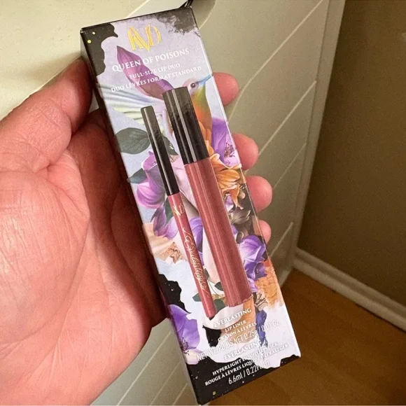 Everlasting Liquid Lip Duo - Queen of Poisons 10 Brand New Never Opened. - Picture 1 of 10
